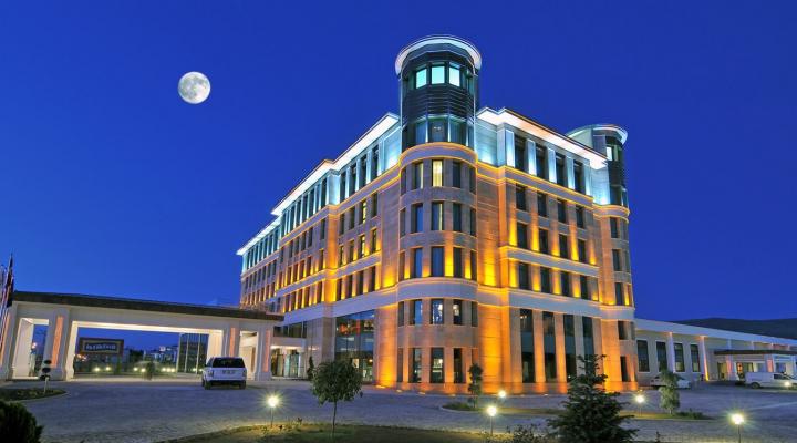 Double Tree Hotel by Hilton Van